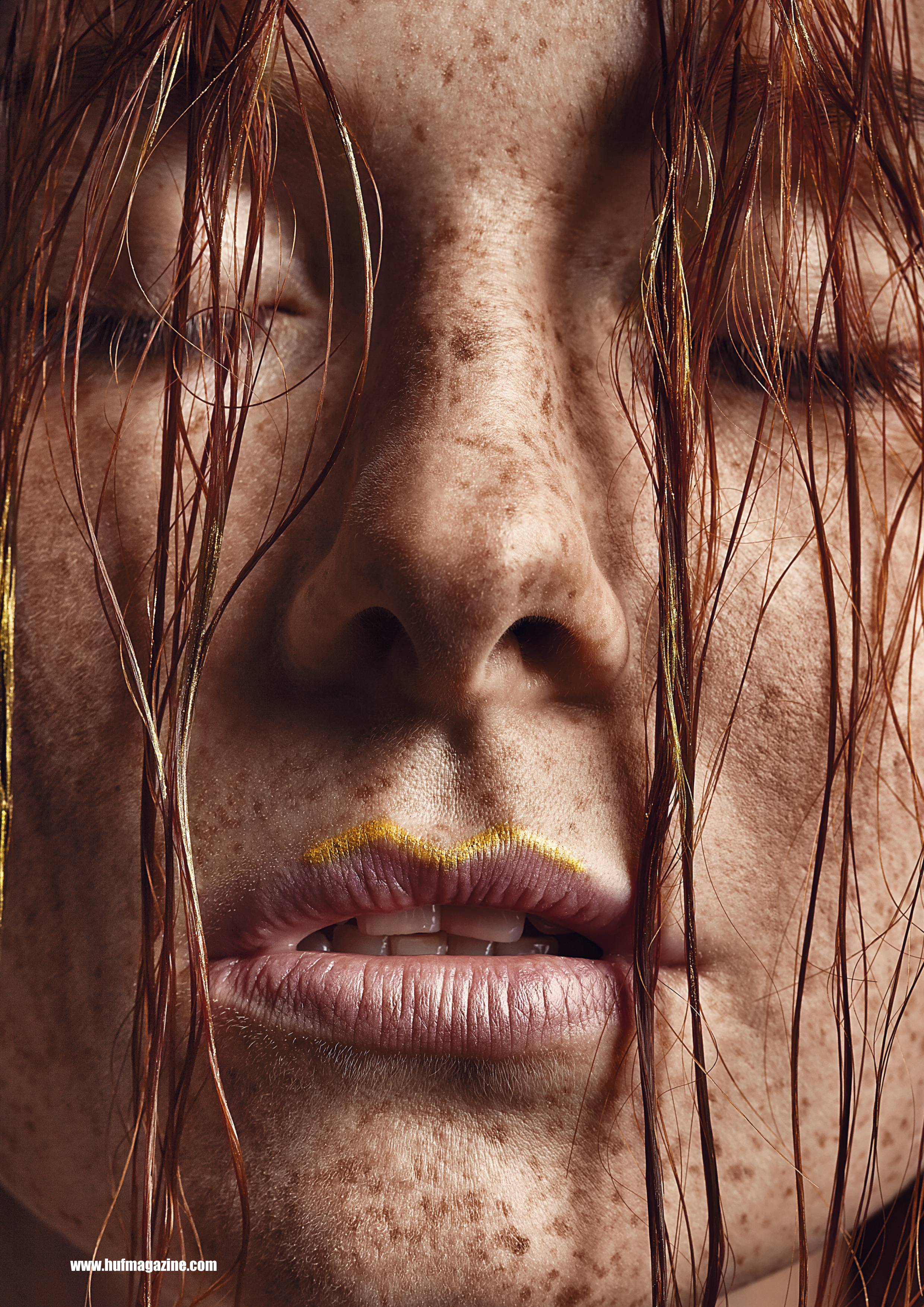 huf magazine editorial golden make-up graphic eyeliner golden hair hairstyle