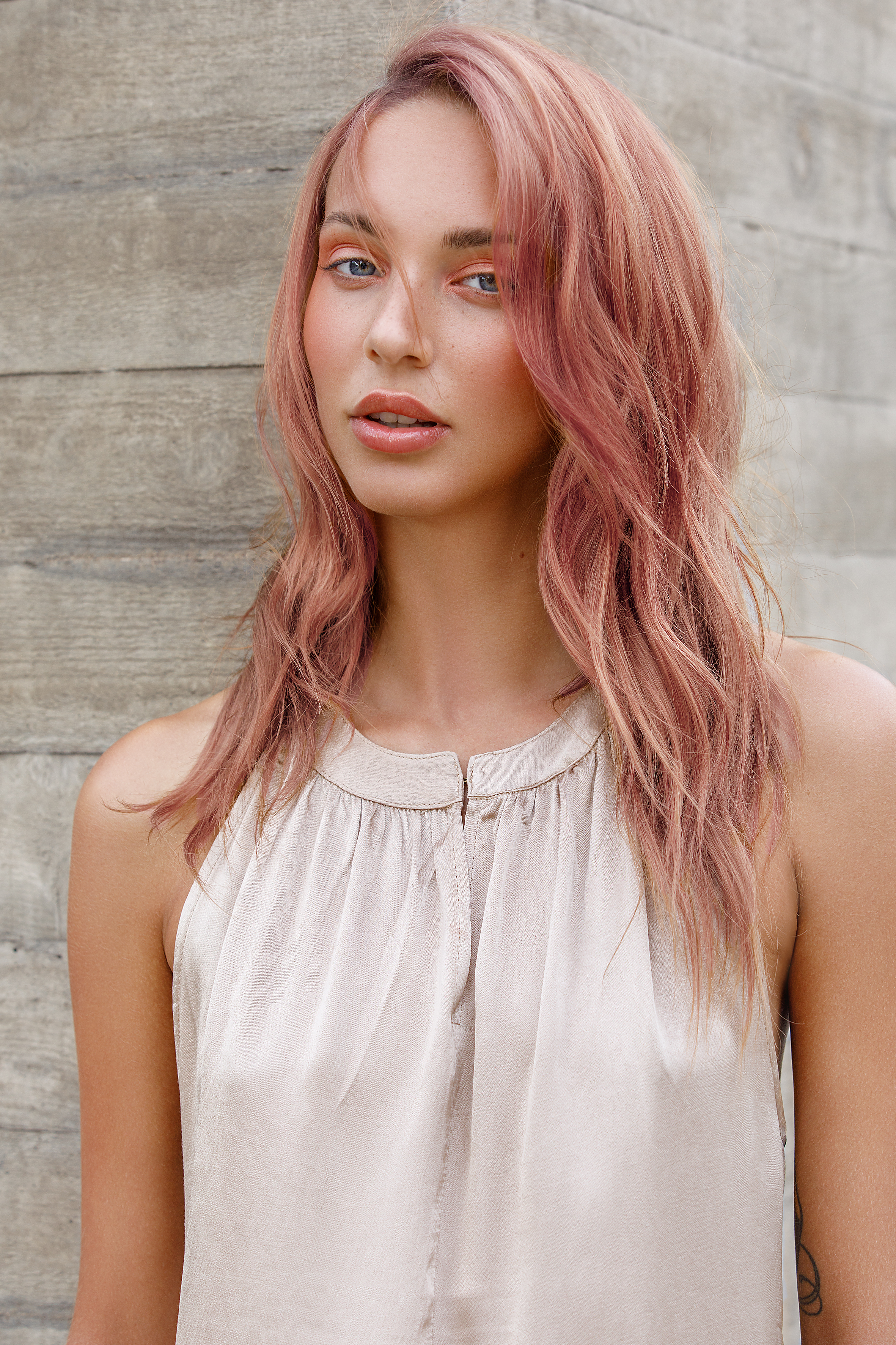 top hair blonde id blonde hair pastell coral make-up editorial darmstadt make-up artist hairstylist