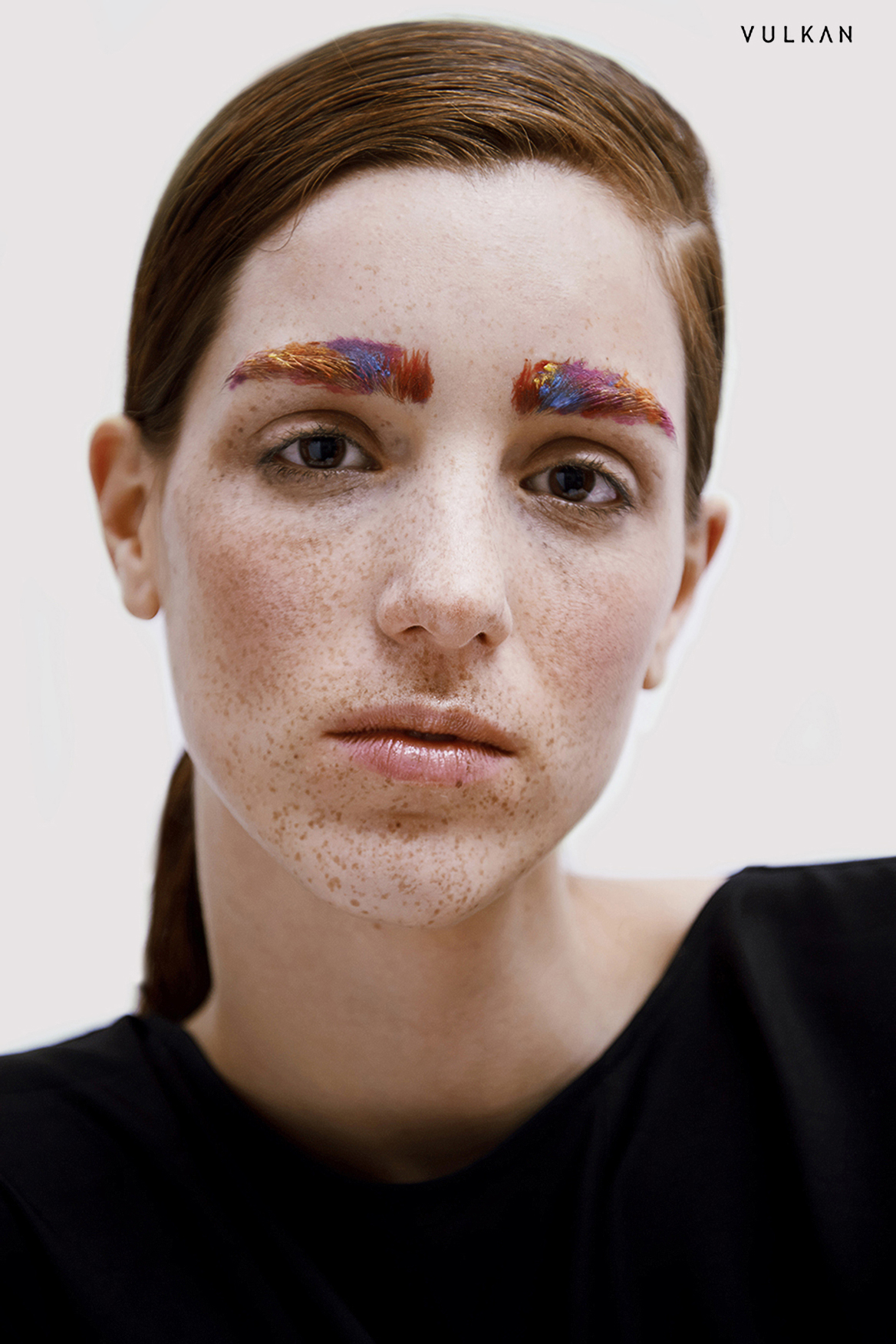 vulkan magazine clean and pure make-up colored eyebrows hairstyle wiesbaden make-up artist hairstylist frankfurt