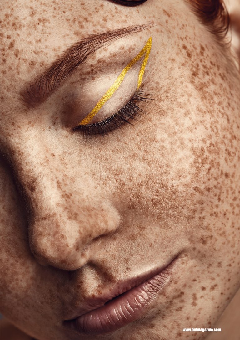 huf magazine editorial golden make-up graphic eyeliner golden hair waterwave hairstyle