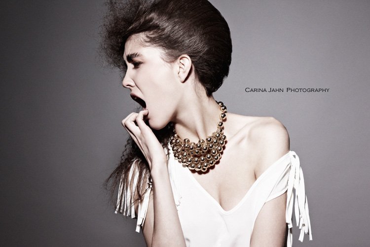 tasha aventgarde hairstyle no make-up make-up make-up artist wiesbaden portrait carina jahn